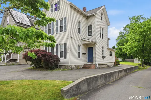 17 Lake Avenue, Danbury, CT 06810