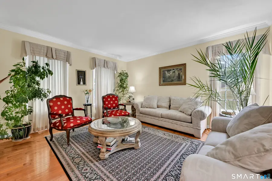 36 Independence Circle, Middlebury, CT 06762 - #3