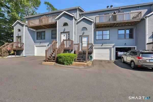 606 Lake Vista Drive #606, East Hampton, CT 06424