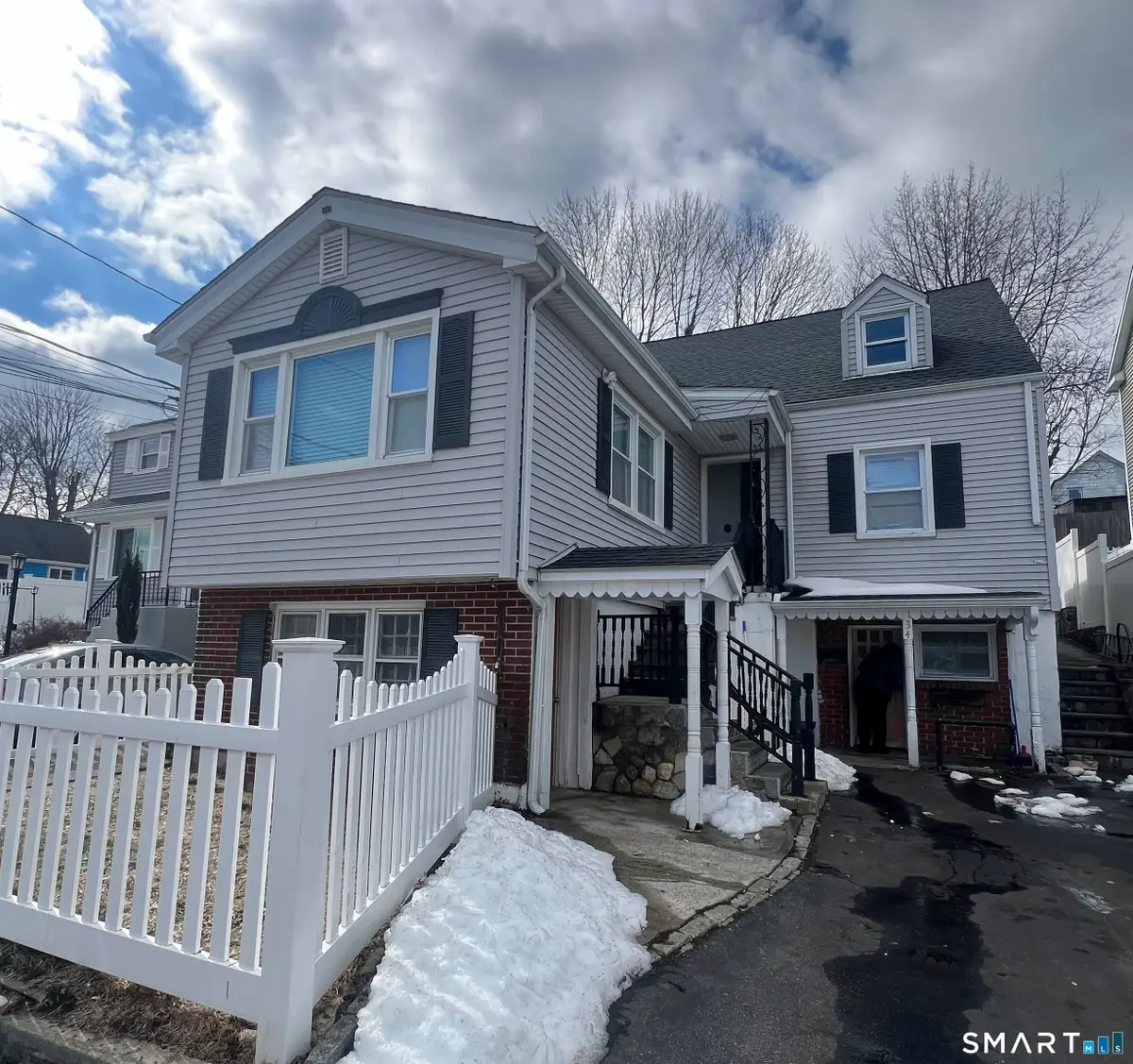 34 Raymond Street, Stamford, CT 06902 - #1