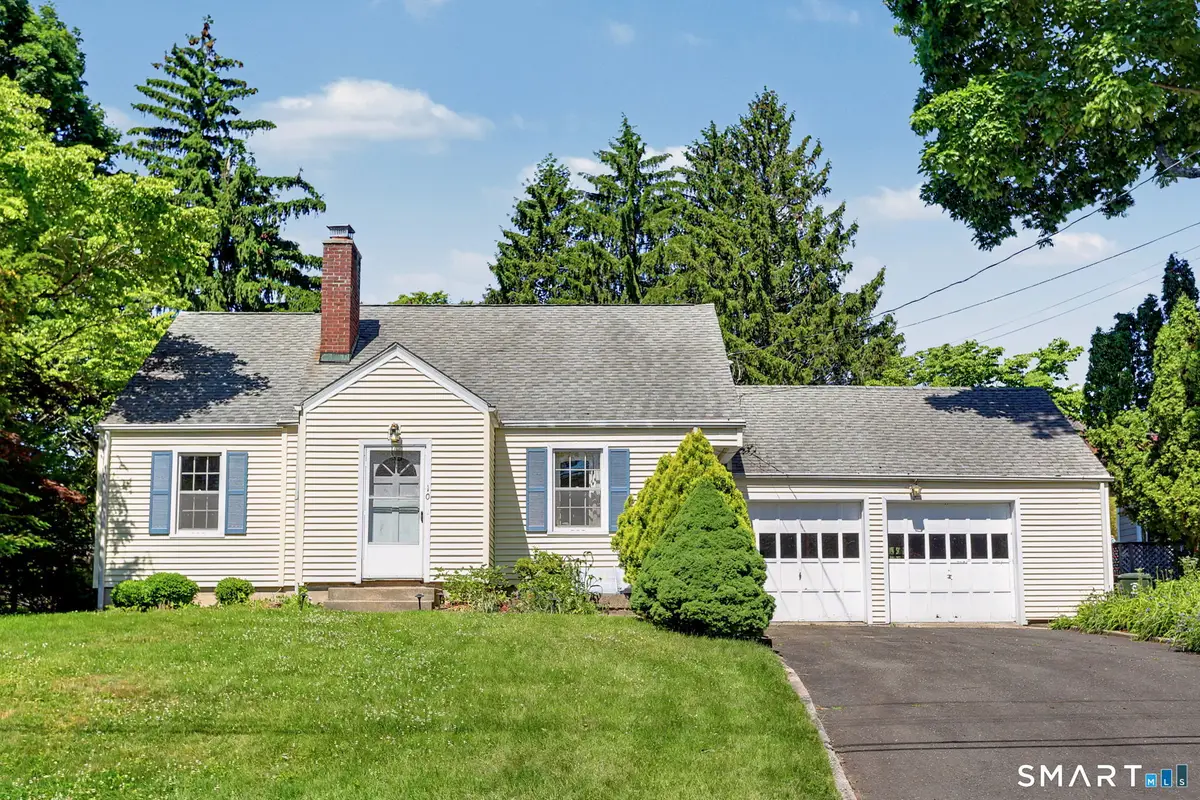 10 Koger Road, Trumbull, CT 06611 - #1