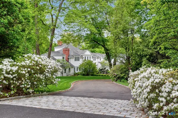 34 Bayberry Road, New Canaan, CT 06840