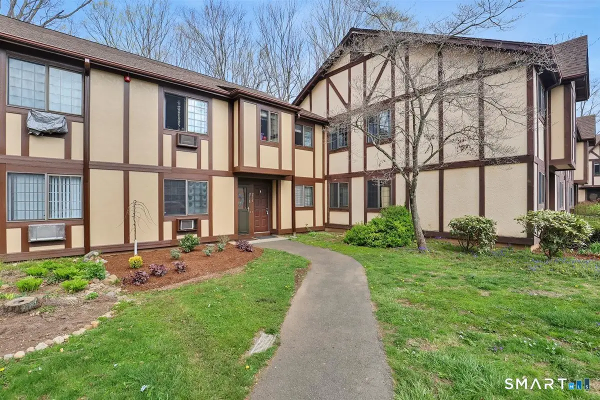 215 Foxwood Lane #215, Milford, CT 06461 - #1