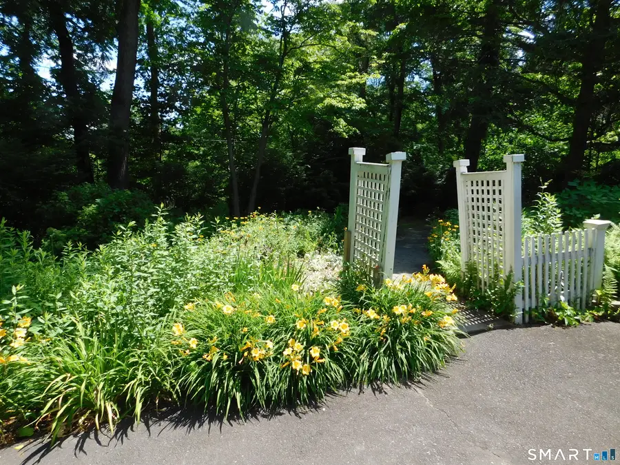 151 Great Quarter Road, Newtown, CT 06482 - #2