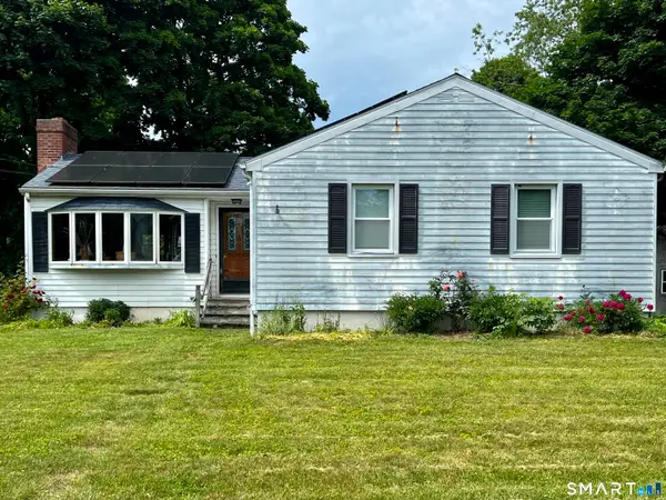 10 Barone Road, East Lyme, CT 06357