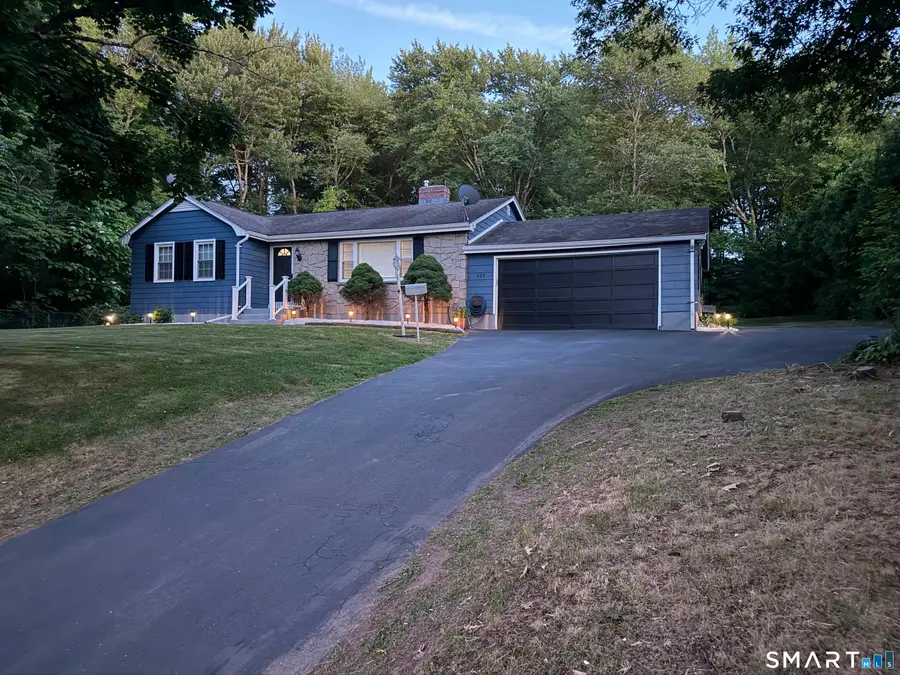665 Bloomfield Avenue, Windsor, CT 06095 - #2