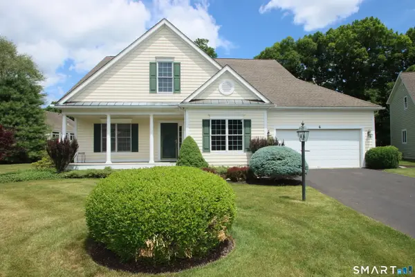 6 Carriage House Lane #6, Brookfield, CT 06804