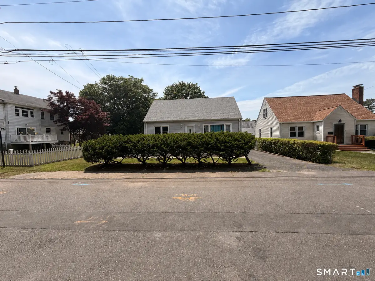 133 Indian Avenue, Bridgeport, CT 06606 - #1