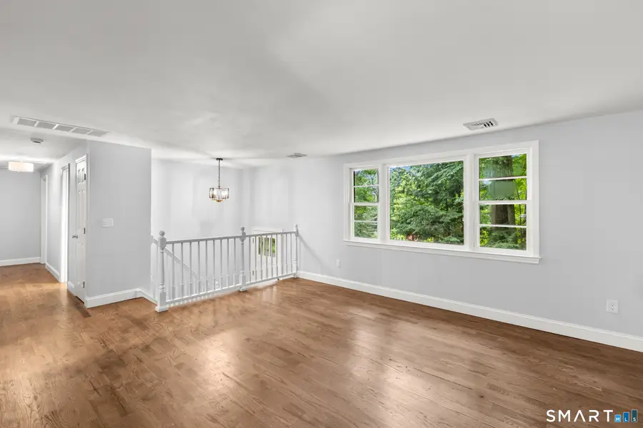 9 New Light Drive, Danbury, CT 06810 - #3