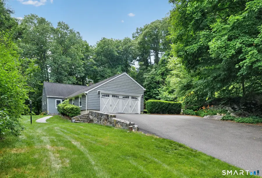 37 North Pleasant Rise, Brookfield, CT 06804 - #2