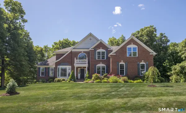 9 Weatherstone, Avon, CT 06001