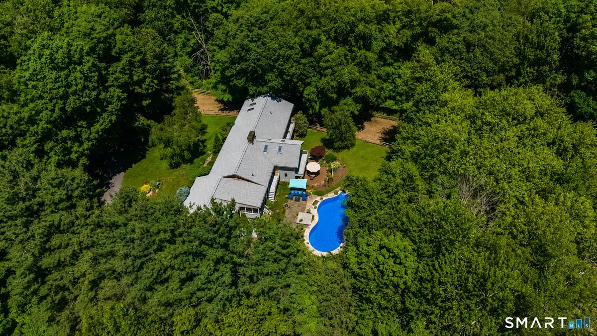 19 Hi Barlow Road, Newtown, CT 06470 - #1