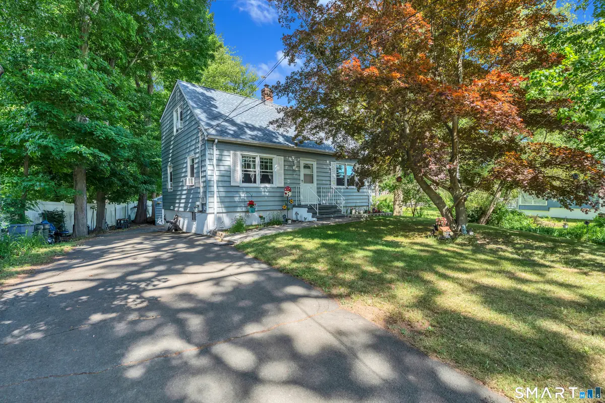 211 Maple Avenue, North Haven, CT 06473 - #1