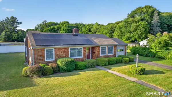 9 Farview Avenue, Old Saybrook, CT 06475