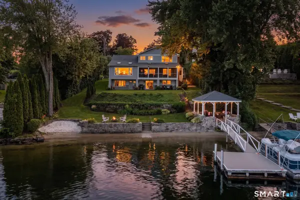 52 Arrowhead Road, Brookfield, CT 06804