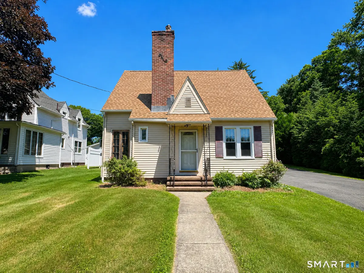 195 Montowese Avenue, North Haven, CT 06473 - #1