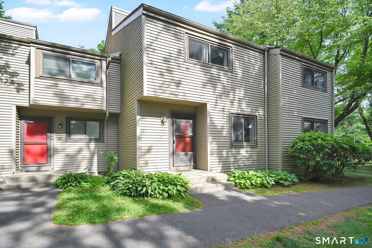 19 E Greenbriar Drive, Farmington, CT 06032 - #1
