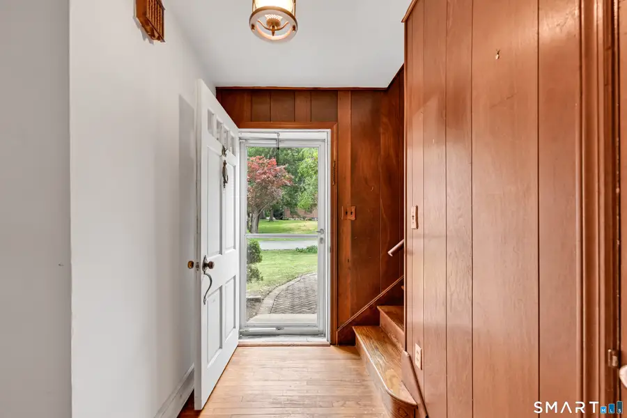 39 Woodbine Circle, Bridgeport, CT 06606 - #3