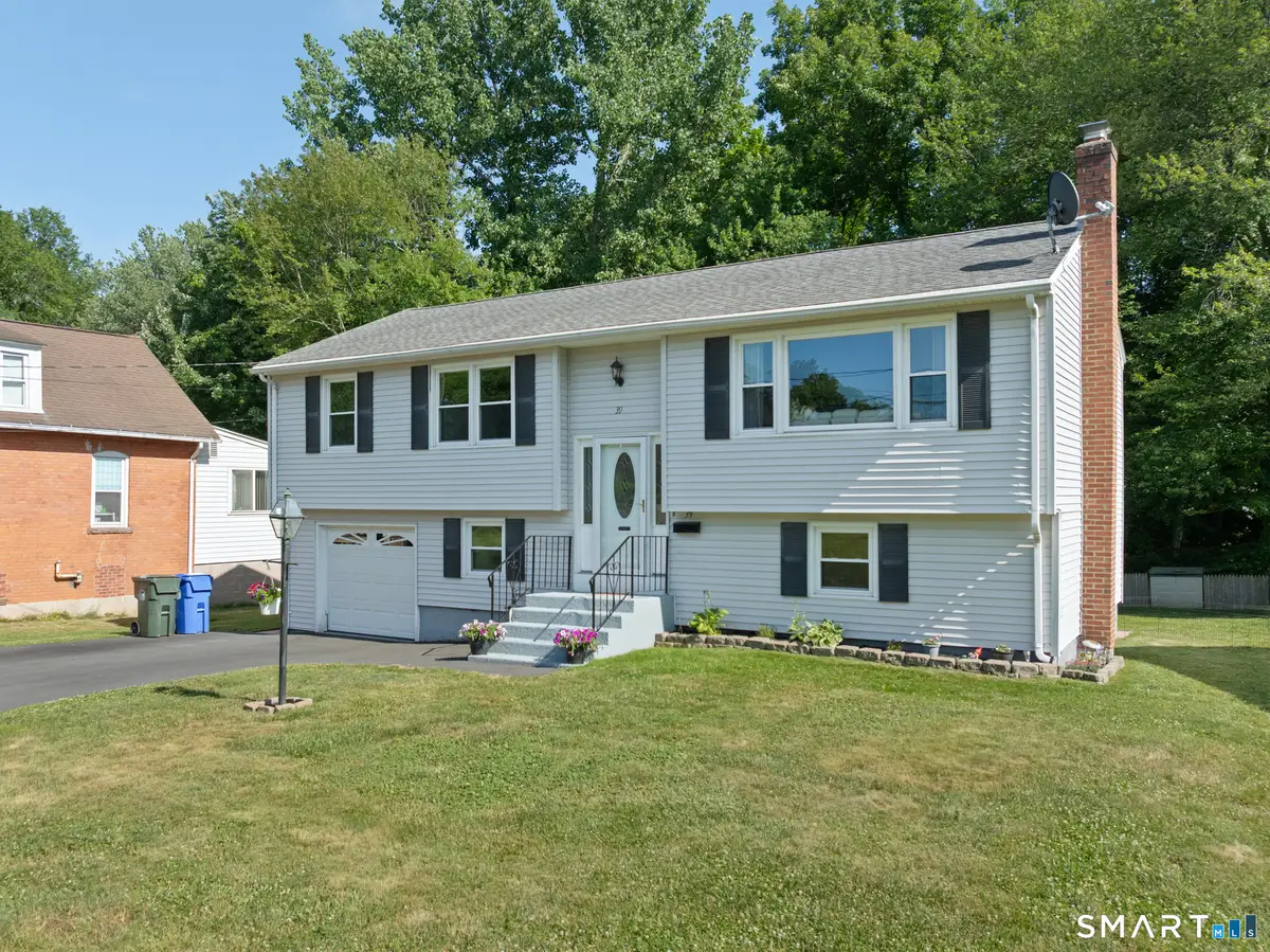 39 Putnam Street, Newington, CT 06111 - #1