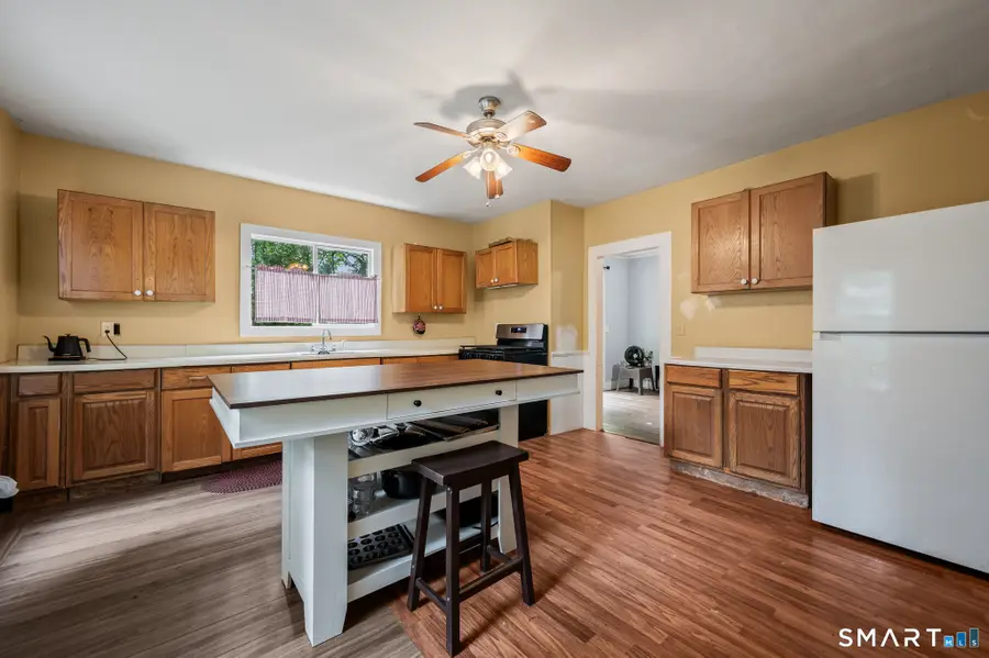 220 Murray Street, Meriden, CT 06450 - #3