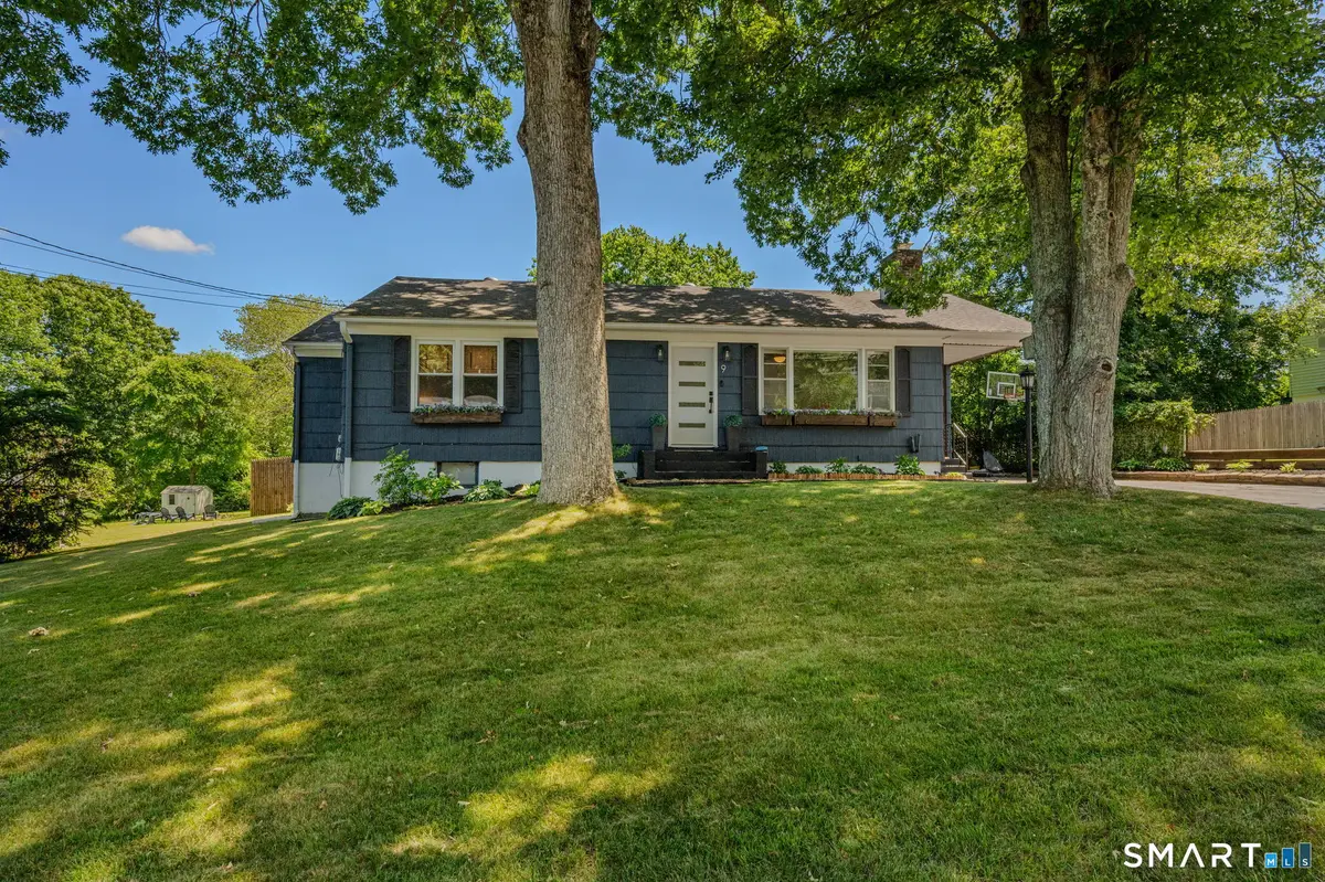9 Hilltop Terrace, Waterford, CT 06385 - #1