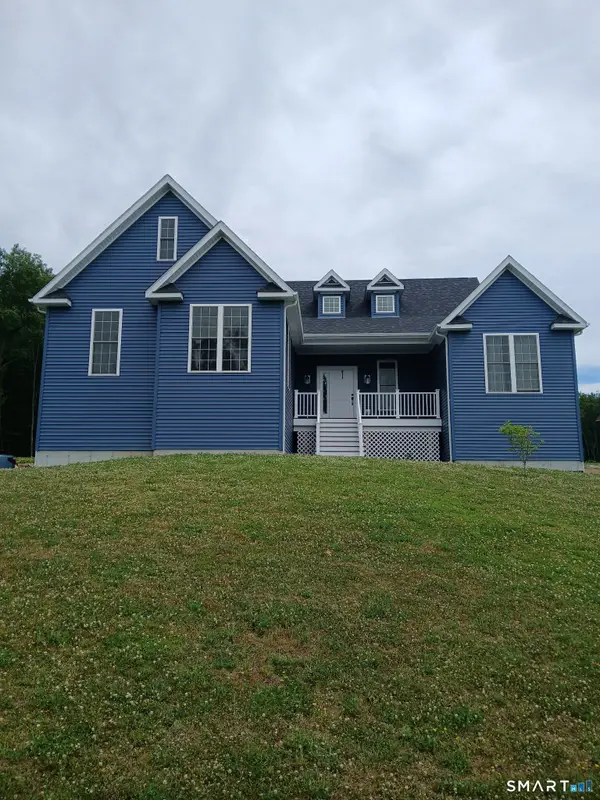 11-R Upper Kensington Drive, East Lyme, CT 06333