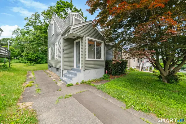 67 Macarthur Drive, Waterbury, CT 06704