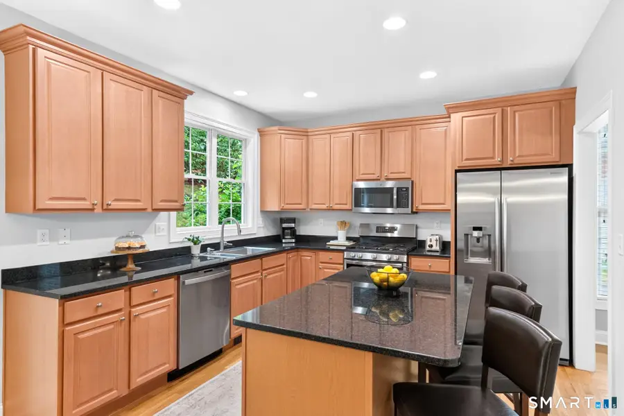 7 Ellsworth Place, Avon, CT 06001 - #3