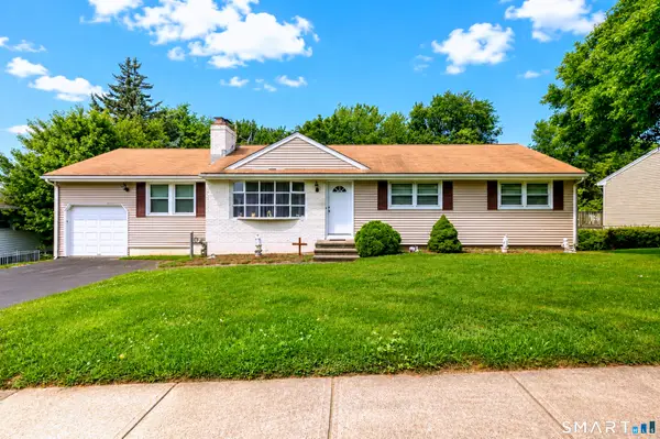 195 Emerald Place, Stratford, CT 06614