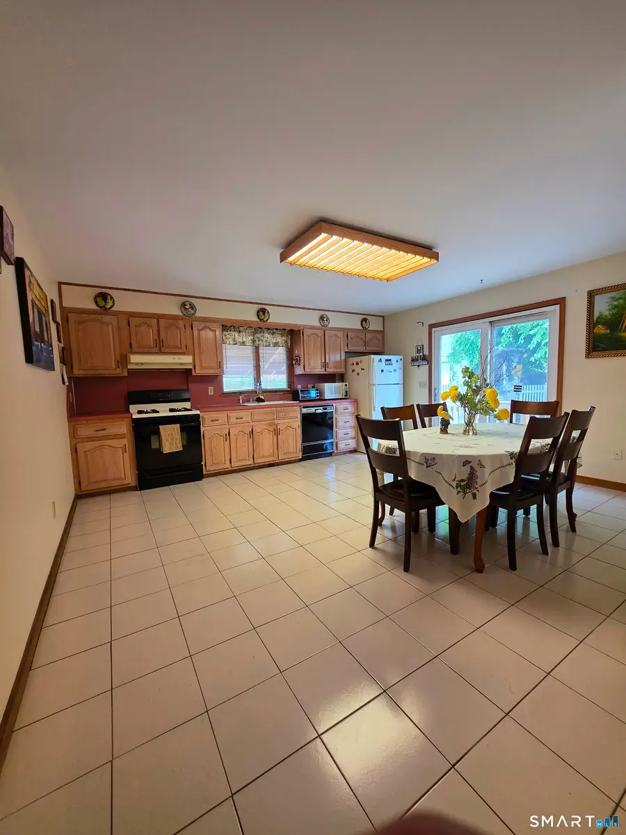 37 Waterbury Avenue, Stamford, CT 06902 - #2