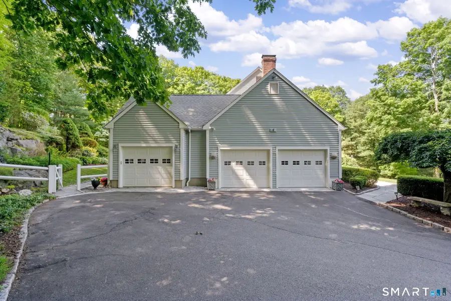 674 Middle Road Turnpike, Woodbury, CT 06798 - #2
