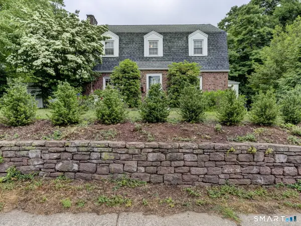 338 Ridgewood Road, West Hartford, CT 06107