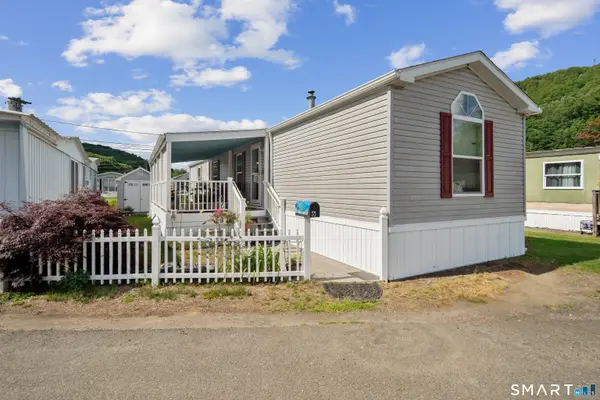6 Susan Street, Beacon Falls, CT 06403
