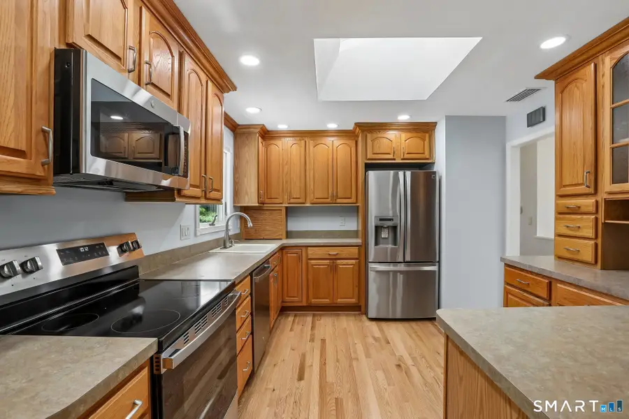 6 Sky Edge Lane, Bethel, CT 06801 - #3