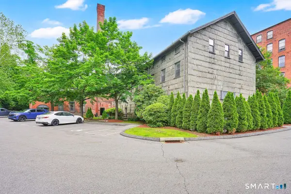 16 Vernon Avenue #8, Vernon, CT 06066