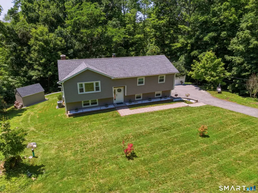 10 Albion Road, New Fairfield, CT 06812 - #3