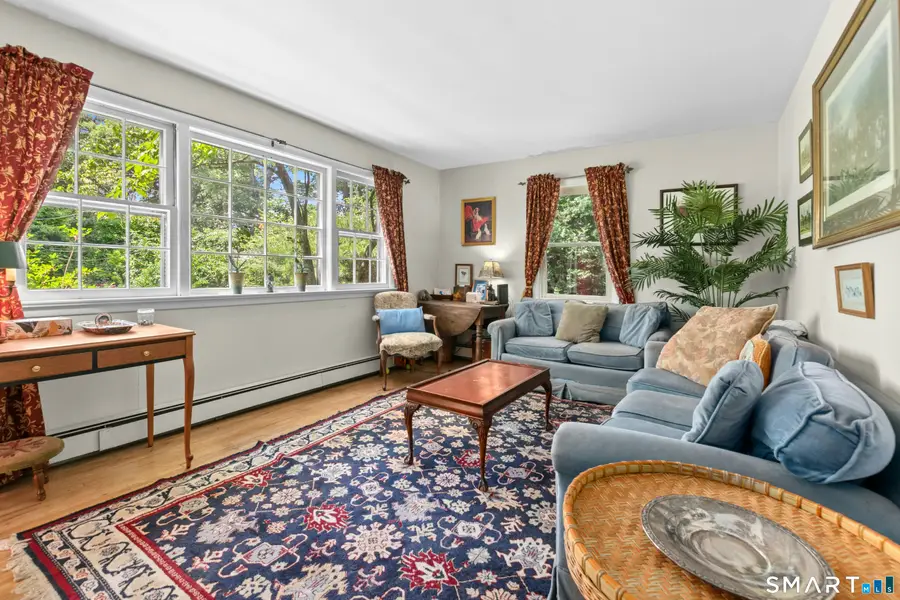 8 Oakledge Circle, Norwalk, CT 06854 - #3