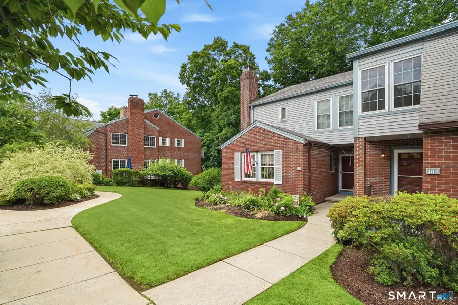 104 Roberton Crossing #104, Fairfield, CT 06825 - #3