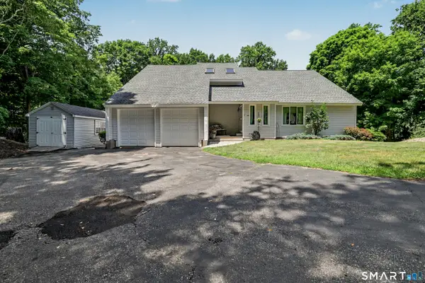 15 Briarwood Drive, Seymour, CT 06483
