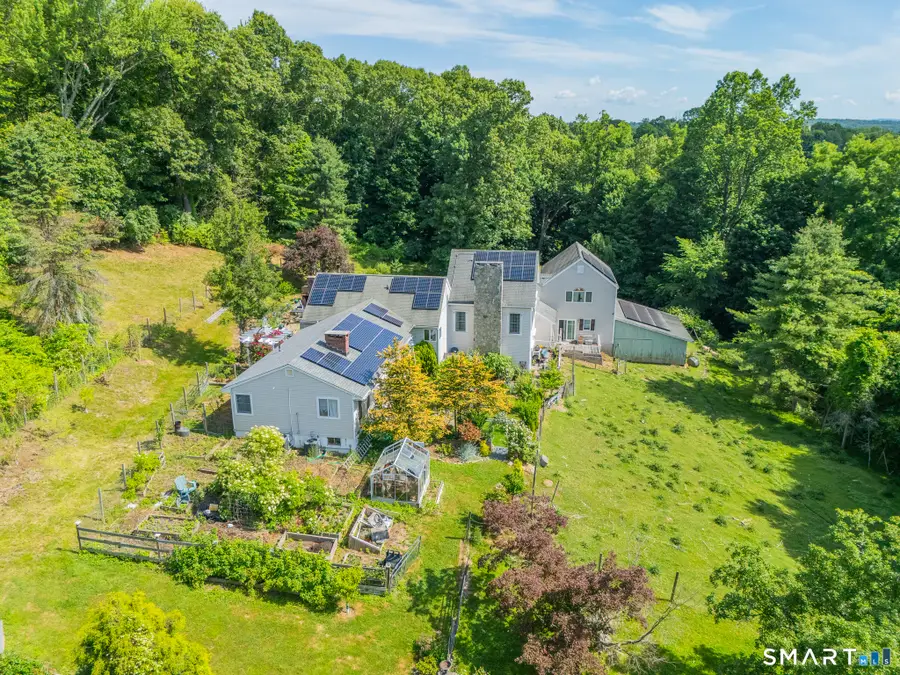 34 West Street, Newtown, CT 06470 - #2