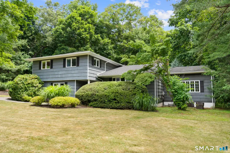 8 Huckleberry Drive South, Norwalk, CT 06850 - #2