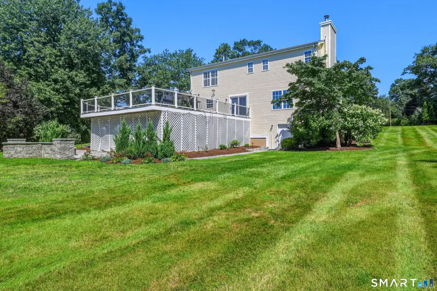 20 Ridgewood Court, North Haven, CT 06473 - #3
