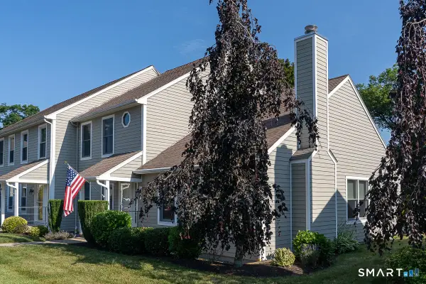12 Michelle Lane #12, Stonington, CT 06355