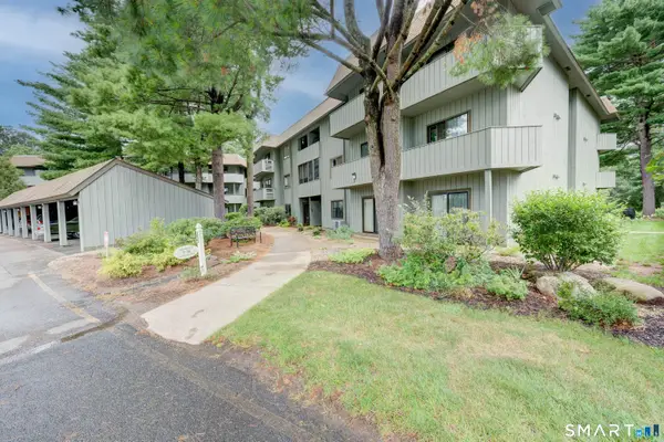 21 Hickory Hill #21, Southington, CT 06489