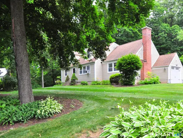 27 Ledgewood Drive, Farmington, CT 06032
