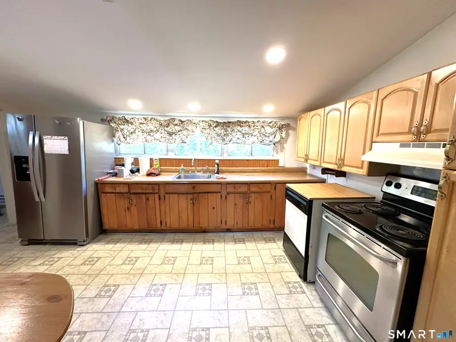 61 Clark Avenue, North Haven, CT 06473 - #3