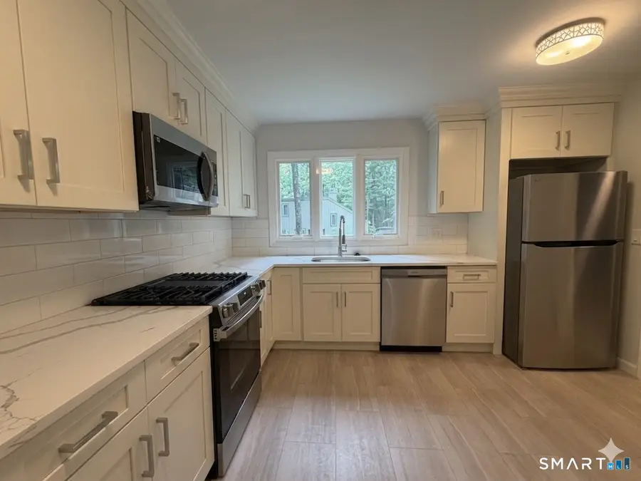 8 Lyle Court #G, Farmington, CT 06032 - #2