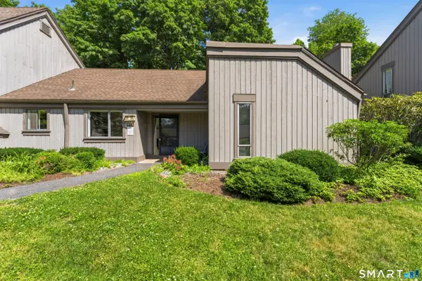 471 Heritage Village #B, Southbury, CT 06488