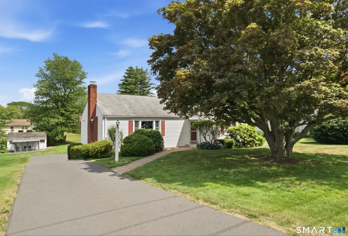 90 Woodland Avenue, Bloomfield, CT 06002 - #1