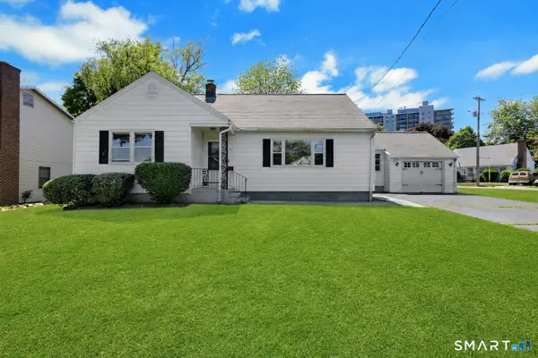 371 Northfield Drive, Bridgeport, CT 06606